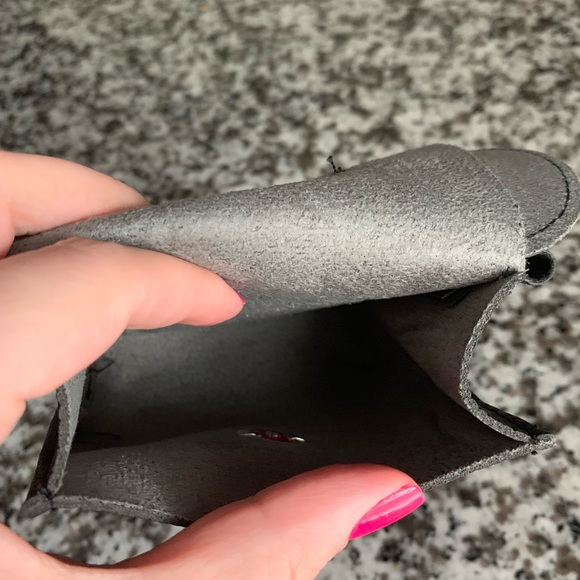 Minnie Mouse Kids Bag Black & Grey Available. - Picture 4 of 4